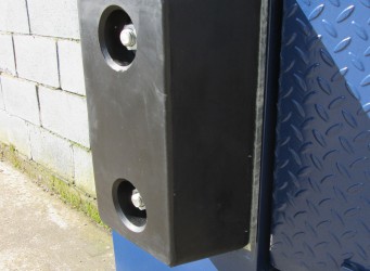 A004 Dock Bumper