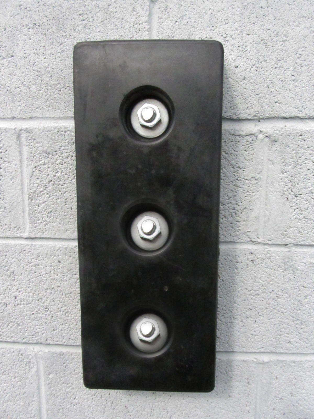 A006 Dock Bumper