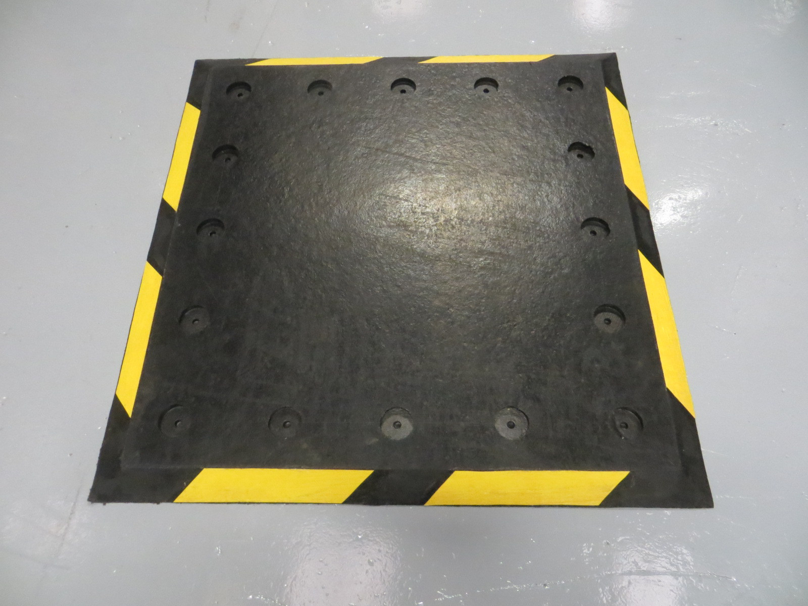 A083 Trailer Plate Loading Bay Accessory